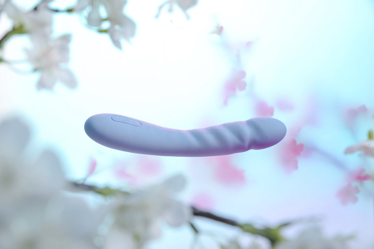 Svakom - ឧបករណ៍បំបៅរំញោច G-Spot Ava Neo បញ្ជាពីកម្មវិធី ហើយអាចរុញចូល-ចេញ